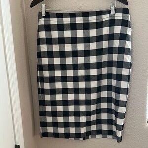 Ann Taylor Black and White Checkered Pencil Skirt